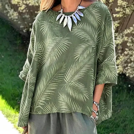 Artistieke blouse met vleermuisvleugels en bosdierenmotief              Write a Review